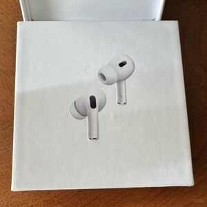 Apple AirPods Pro with Charging Case